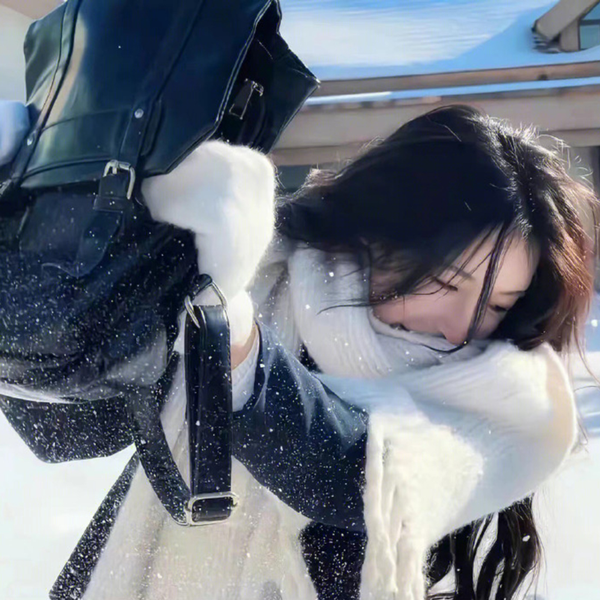 死后才知歌坛天后暗恋我十年